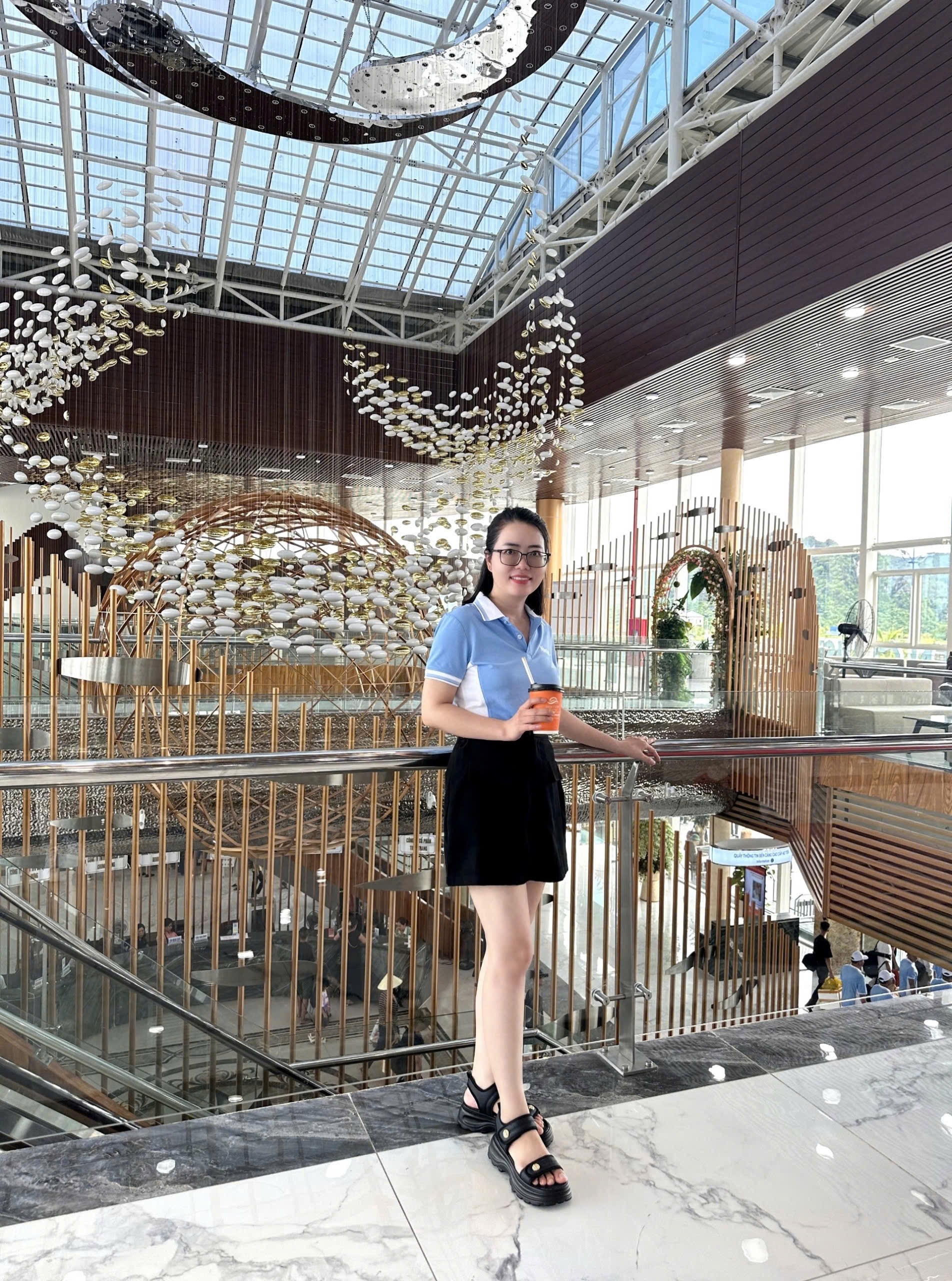 Gần một tháng, tôi ăn không ngon, ngủ cũng không yên.